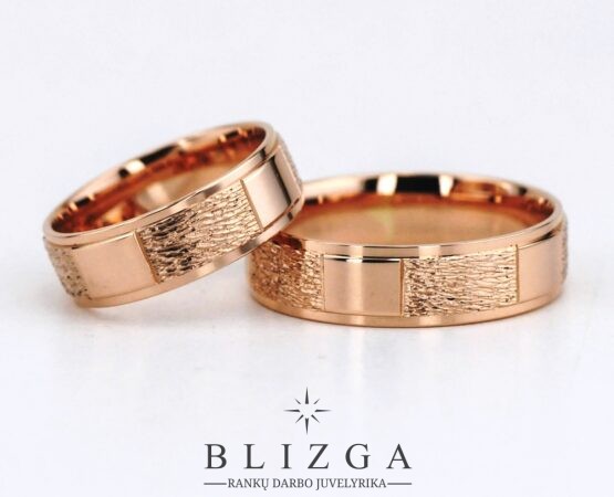 Laetifico modern style wedding rings