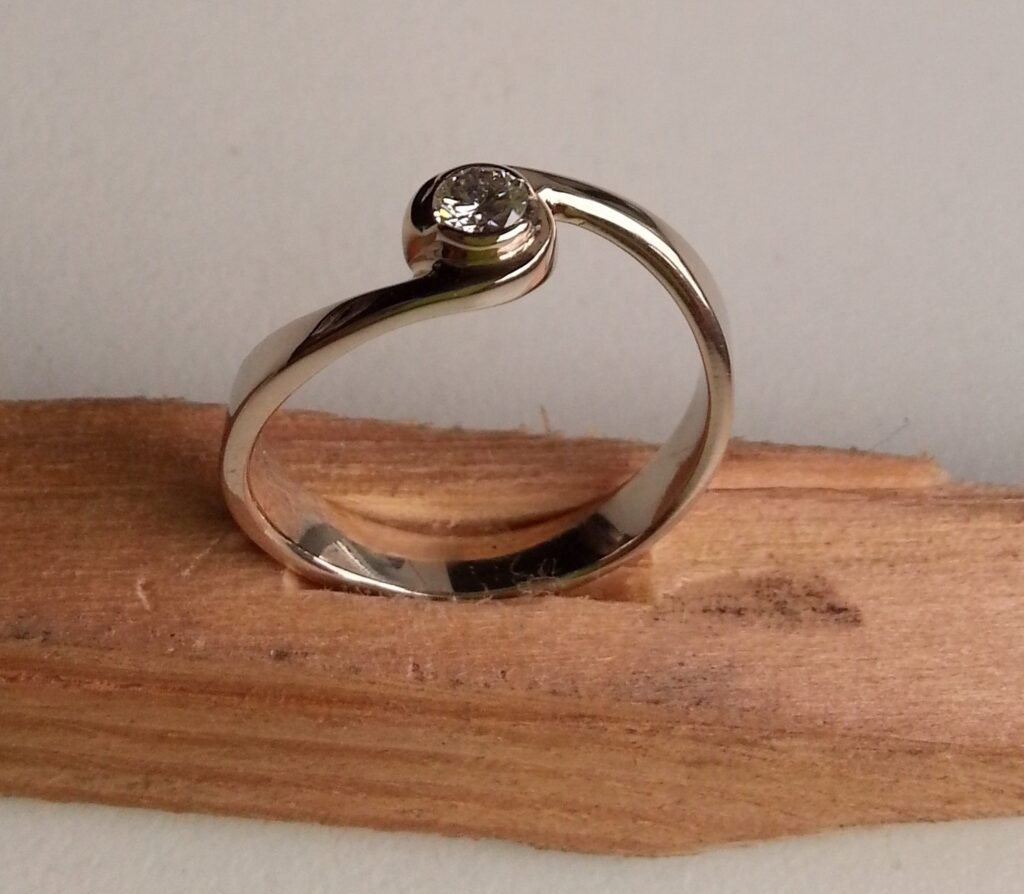 Sužadėtuvių žiedas 2585