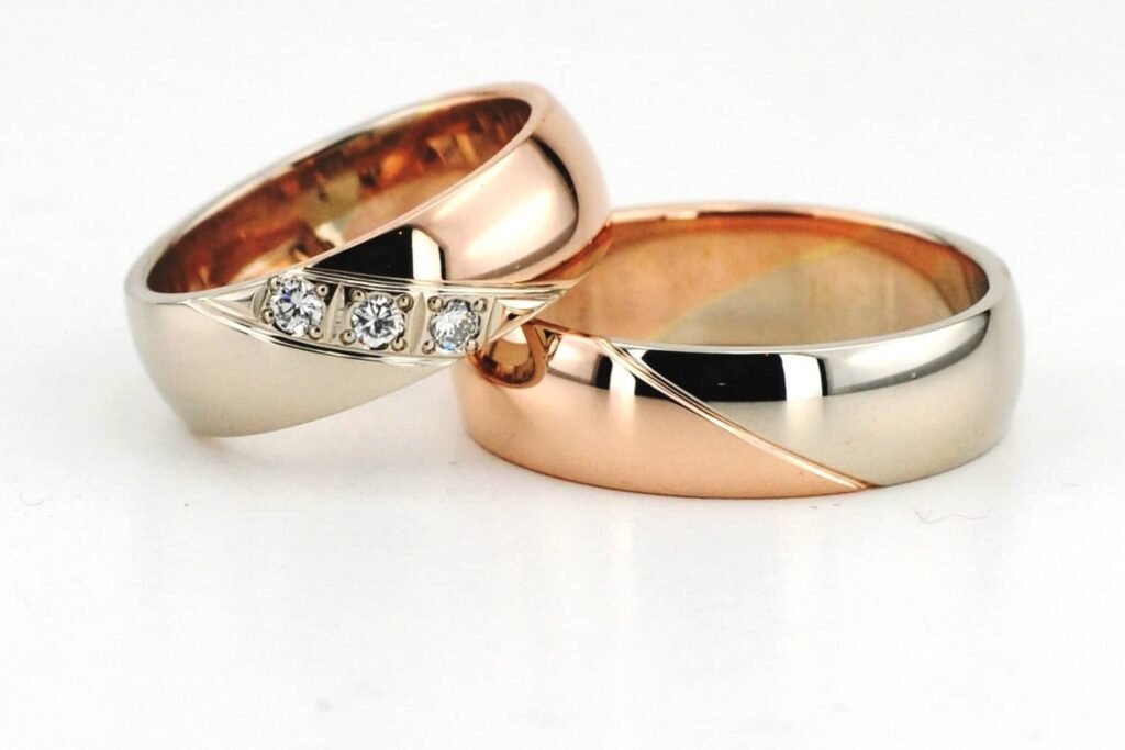 Folium klasikinio stiliaus vestuviniai žiedai