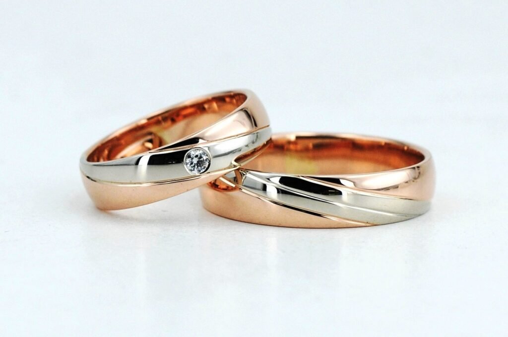 Natura klasikinio stiliaus vestuviniai žiedai