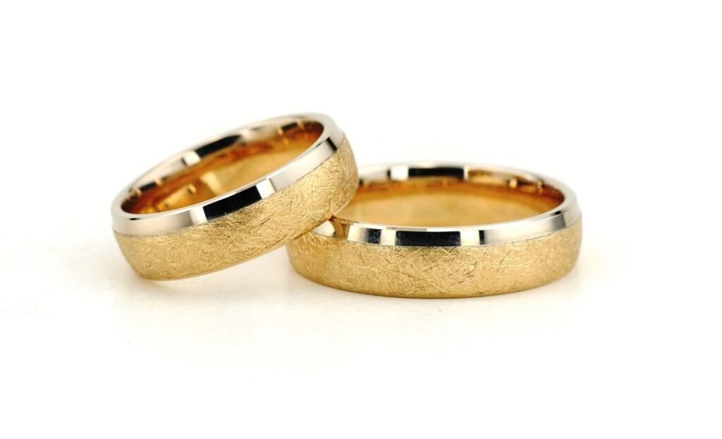 Vestuviniai žiedai nobis