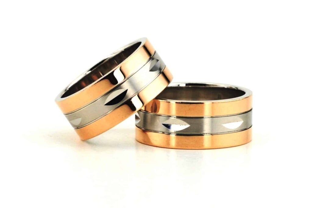 Occidens modernaus stiliaus vestuviniai žiedai