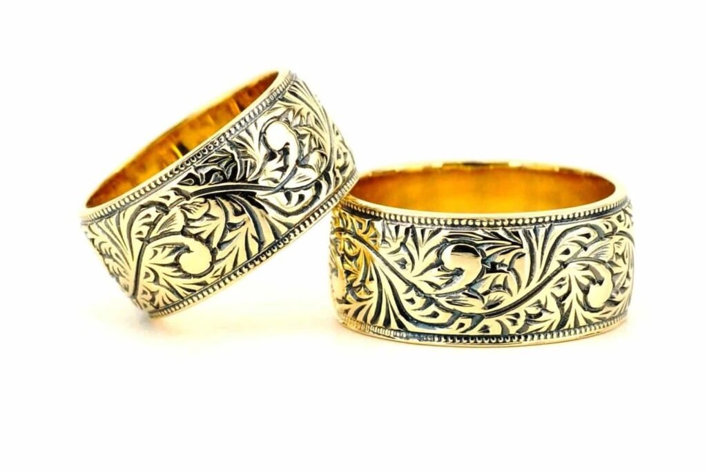 Paeninsula modernaus stiliaus vestuviniai žiedai