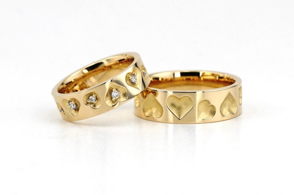 Passer modernaus stiliaus vestuviniai žiedai