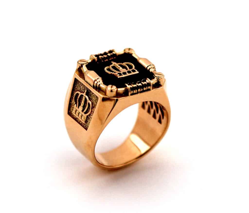 Vyriškas žiedas su karūna 36g, onix